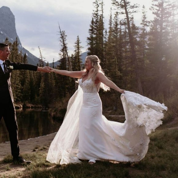 Martina Liana Capri 1390 Ivory Wedding Dress - Picture 7 of 11